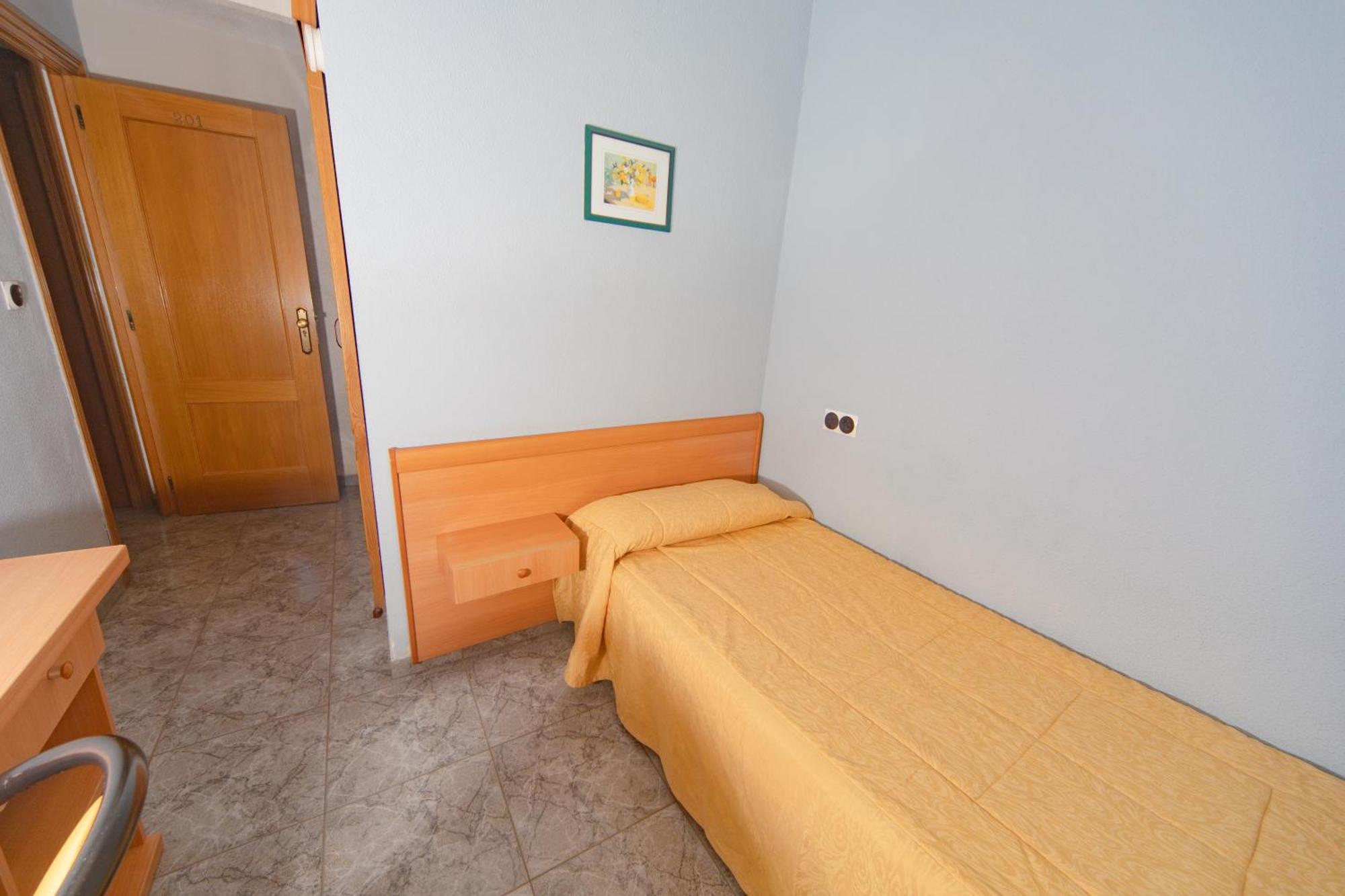 Hostal Virginia Hotel Favareta Екстериор снимка