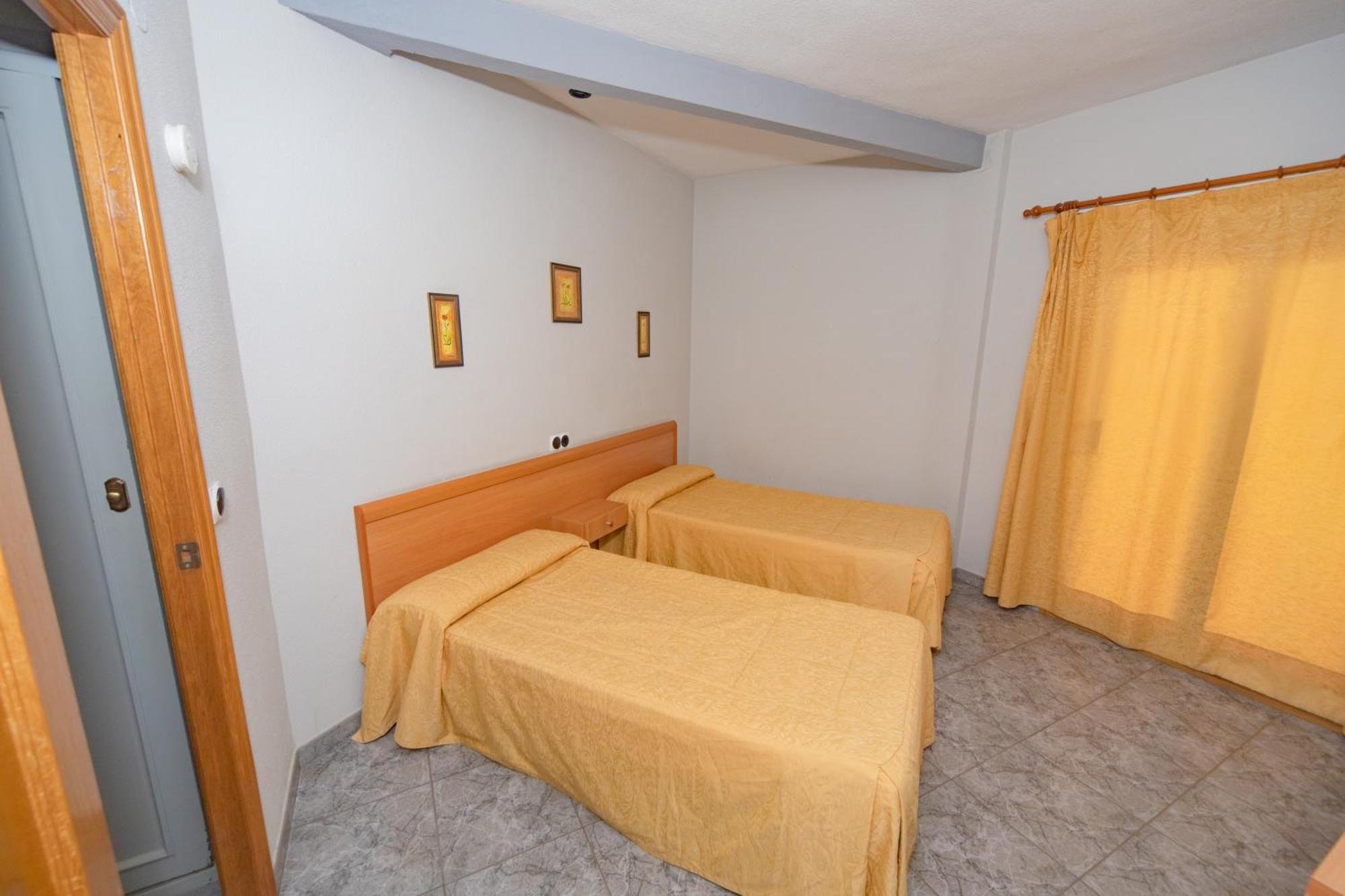 Hostal Virginia Favareta Екстериор снимка