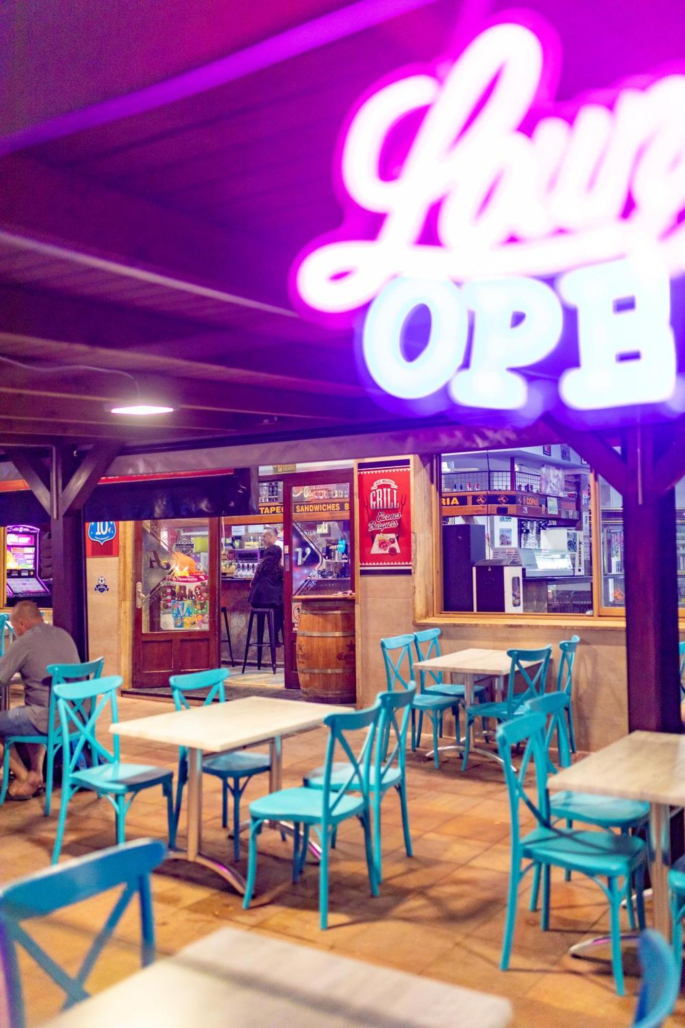 Hostal Virginia Favareta Екстериор снимка